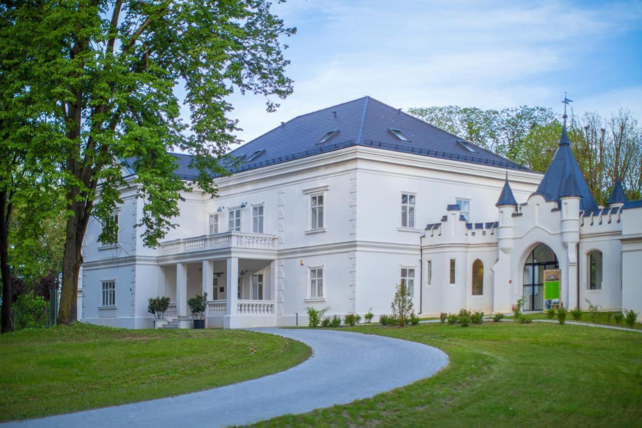 Bed and Breakfast Dvorac Jankovic Suhopolje Exteriér fotografie