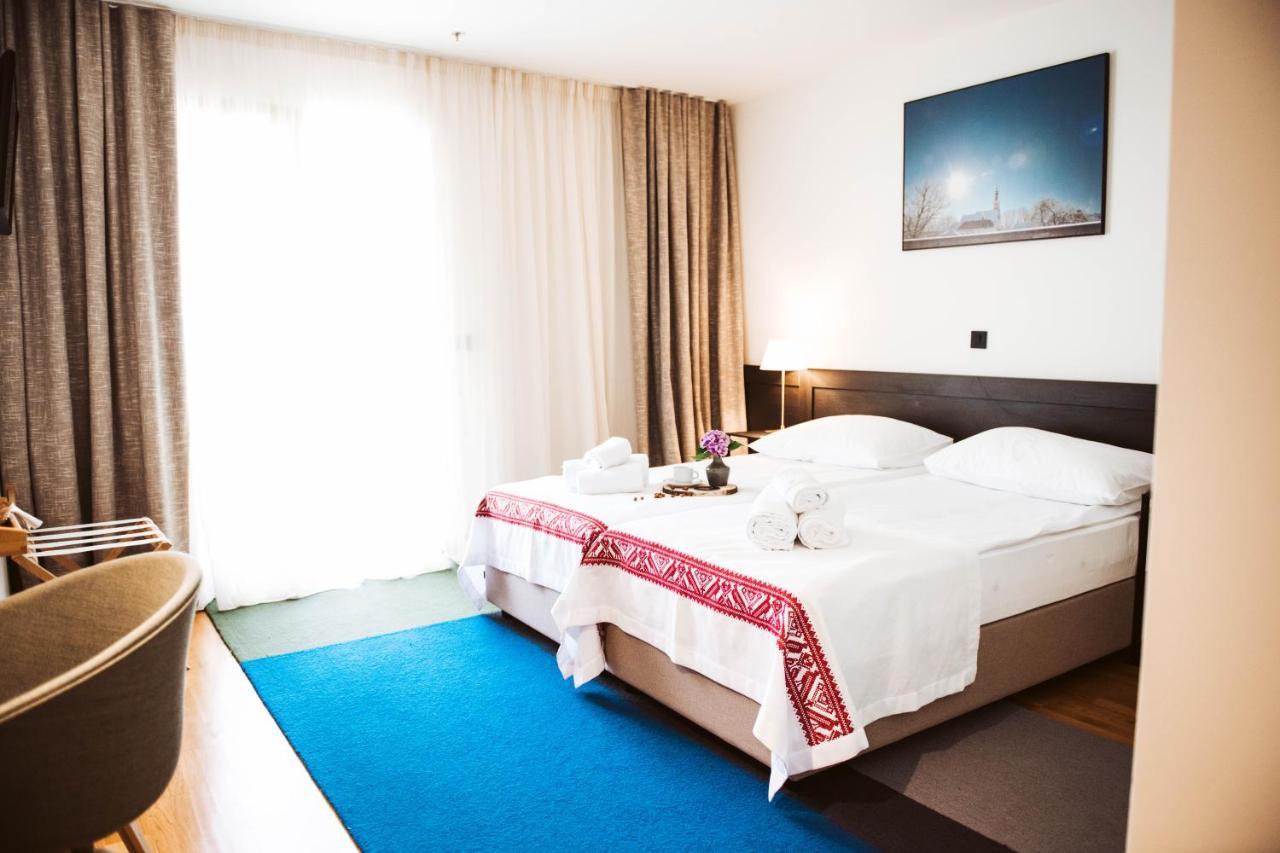 Bed and Breakfast Dvorac Jankovic Suhopolje Pokoj fotografie